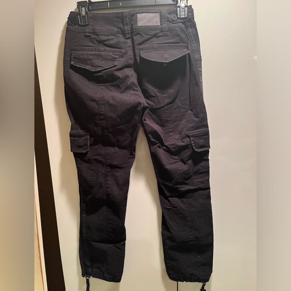 Cargos - Picture 4 of 5